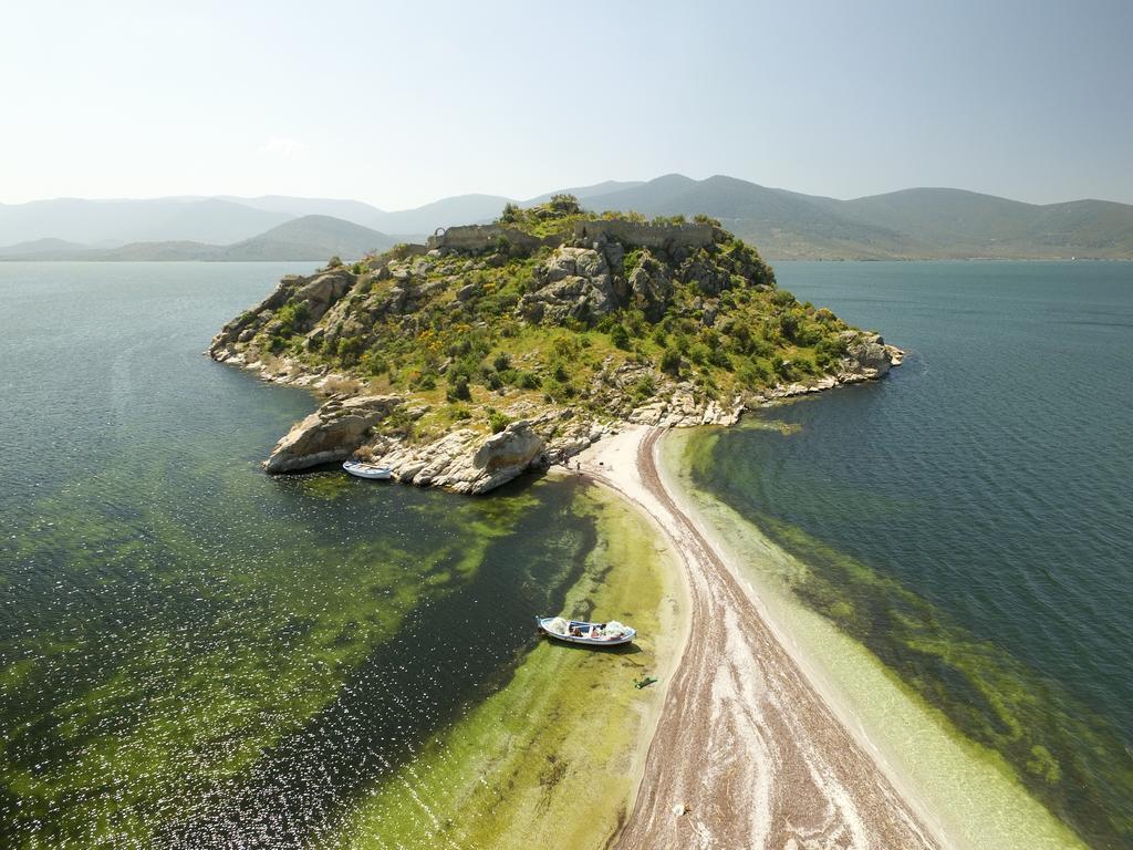 Agora * Kapikiri